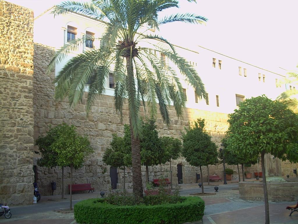 Puerta De Aduares Aparthotel Marbella Exterior foto